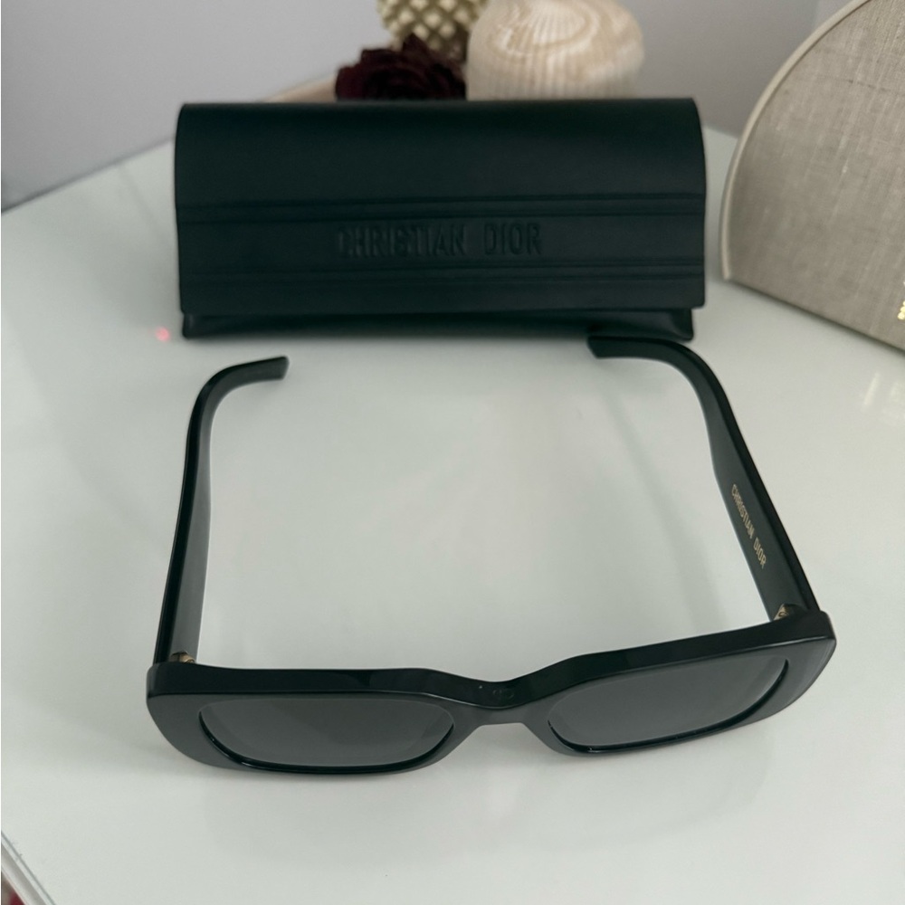 Dior Black Rectangular Sunglasses - Picture 4 of 5